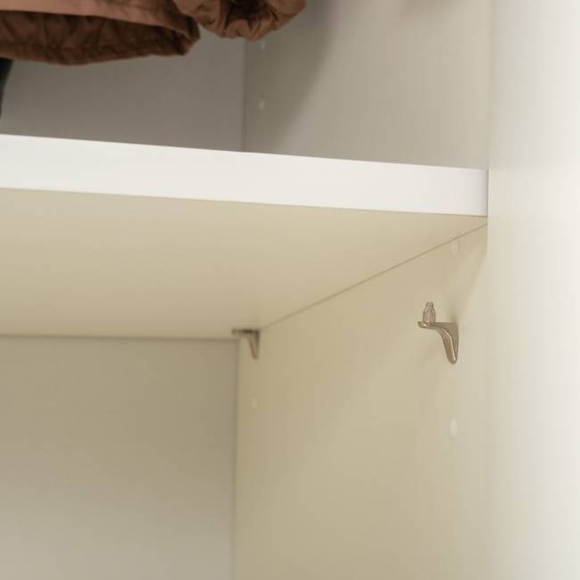 Большая прихожая Октава № 27 цвет белый шагрень/дуб крафт золотой