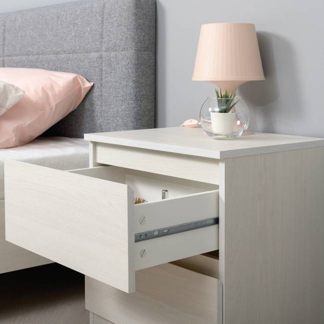 Кровать с мягкой спинкой с основанием и прикроватной тумбочкой Ника цвет ясень анкор светлый