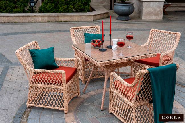 MOKKA VILLA ROSA стол обеденный квадратный