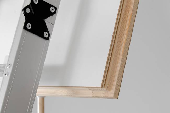 Алюминиевая чердачная лестница Alu-Profi 112х60